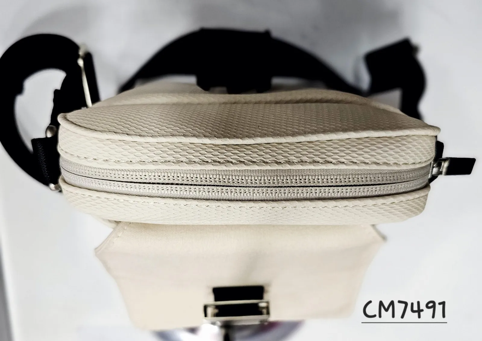 Cartera Morral Broche >Metal 18X22 Cm
